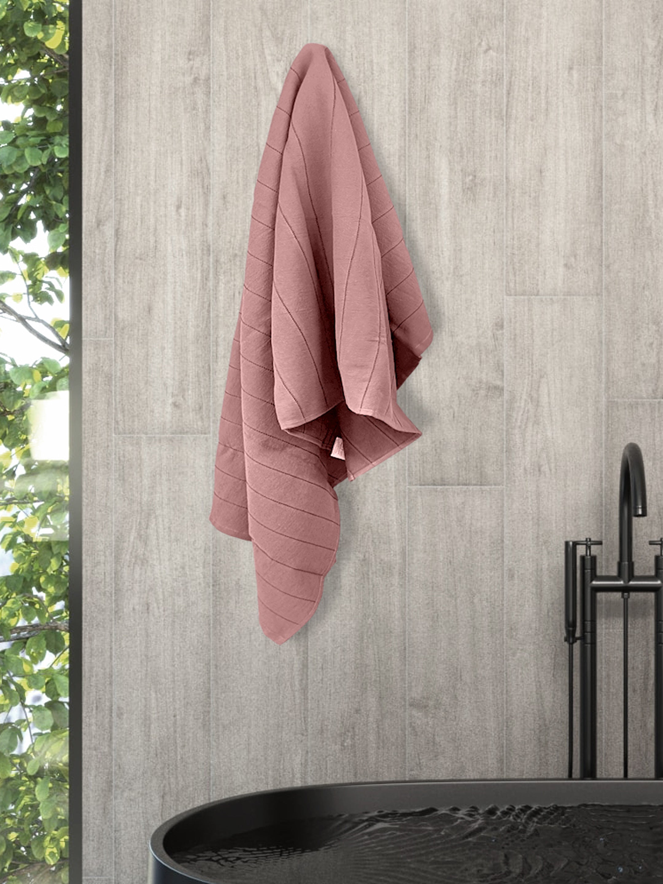 BATH TOWEL