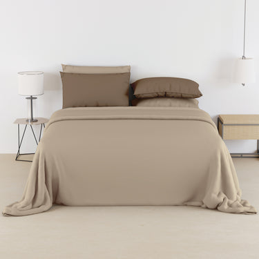 Machester -Solid King size Bedsheet Set