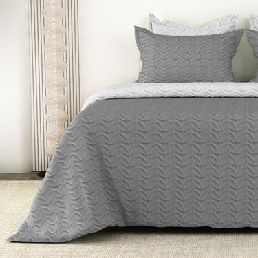 Rangriti - Multi-needle quilted, Reversible Bedcover (Grey & Silver)