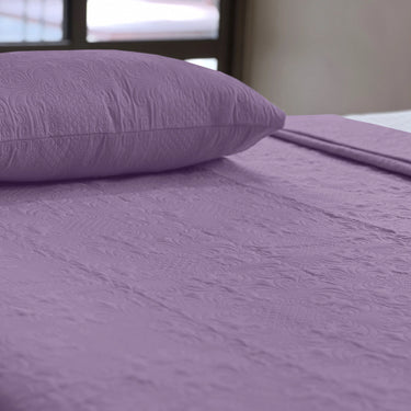 Sensation Quilted Bedcover cum AC comforter Set with 2 Pillow Covers.(Plum)