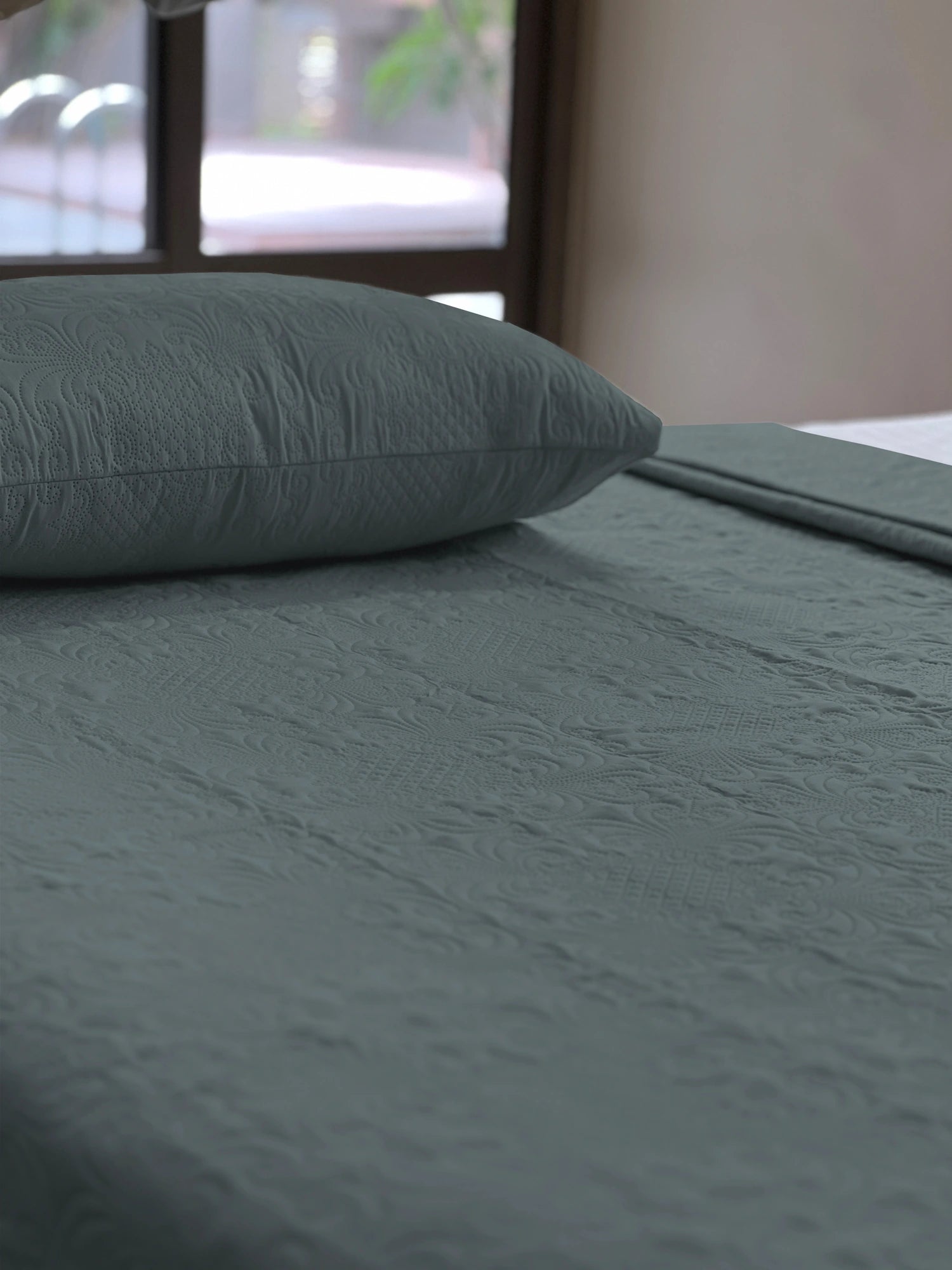 Sensation Ultrasonic Quilted  Bed Cover set (Ash Grey)