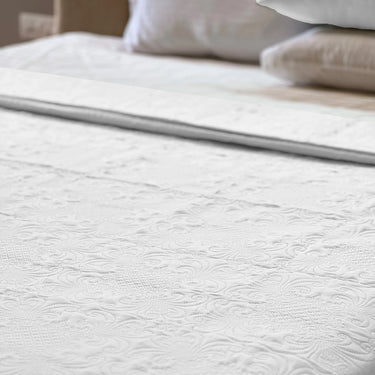 Sensation Ultrasonic Quilted  Bed Cover set (White)