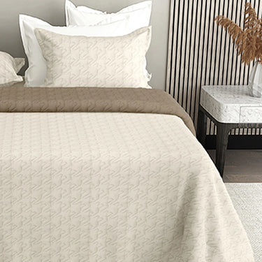 Aura Multi Needle Quilted, Reversible Bedcover (Beige & Mocha)