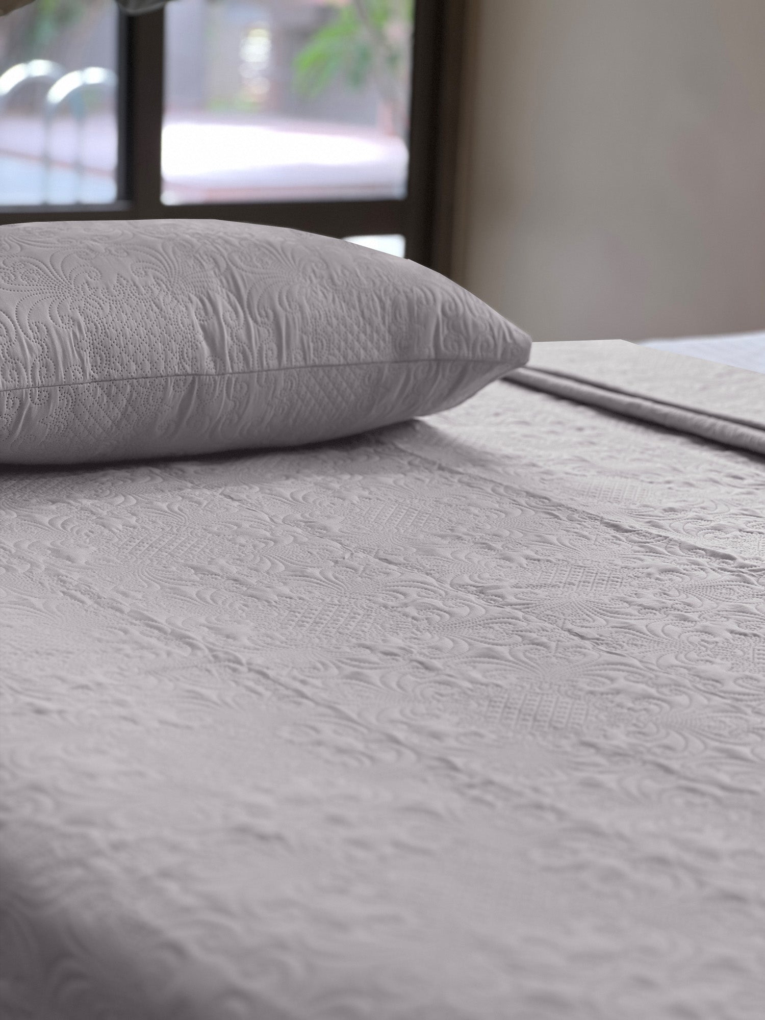 Sensation Ultrasonic Quilted  Bed Cover set(Mist)