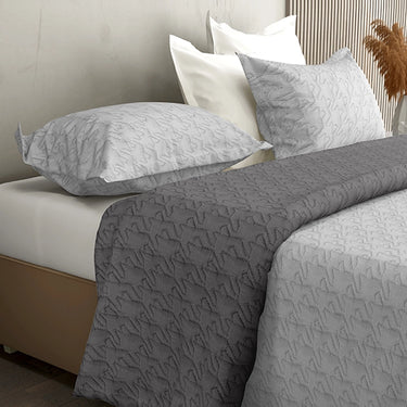 Aura Multi Needle Quilted, Reversible Bedcover (Silver & Grey)