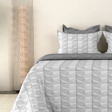 Everyday Ultrasonic Quilted Reversible Bedcover (Silver - Grey)