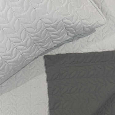 Rangriti - Multi-needle quilted, Reversible Bedcover (Silver & Grey)