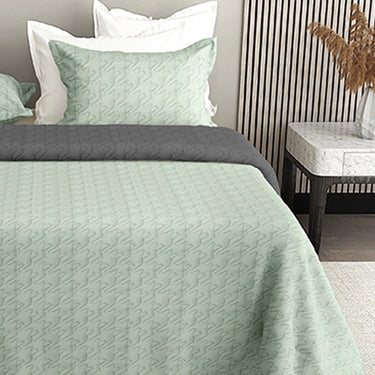 Aura Multi Needle Quilted, Reversible Bedcover (Pistachio & Grey)