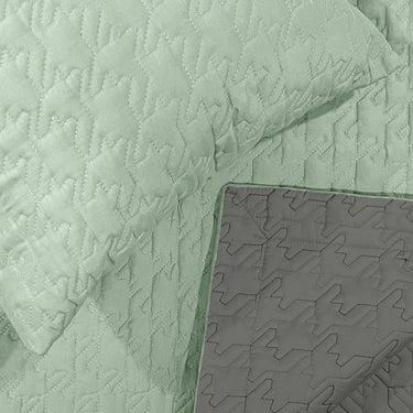 Aura Multi Needle Quilted, Reversible Bedcover (Pistachio & Grey)